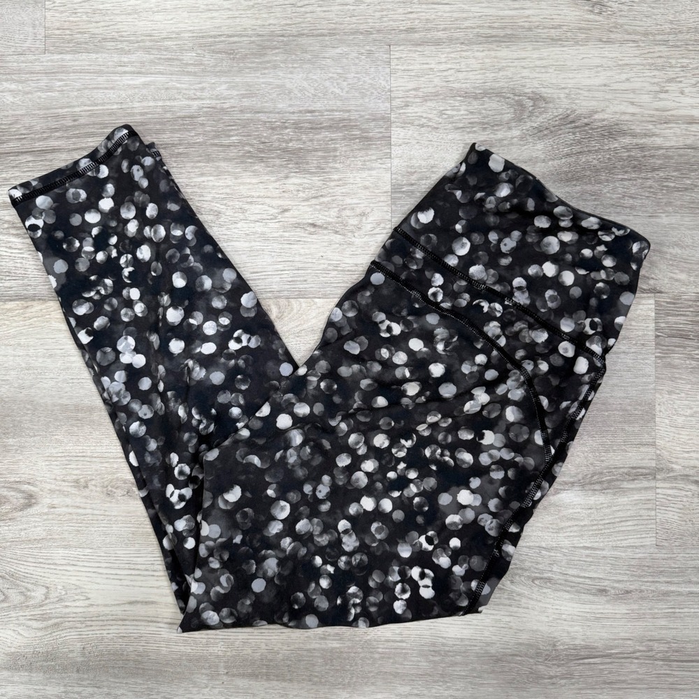 GapFit Women's Black White Polka Dot Athleisure Leggings Size LR‎
